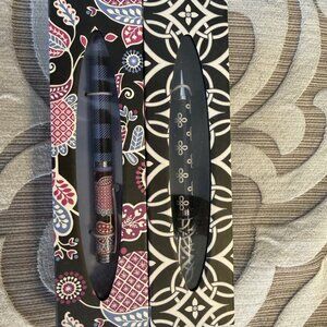 Vera Bradley NIB Black Ink Ballpoint Pen, Set of 2, Concerto & Alpine Floral